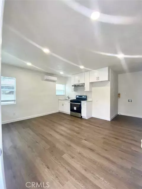 Monrovia, CA 91016,920 W Olive Avenue