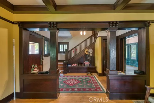 Monrovia, CA 91016,208 Highland Place