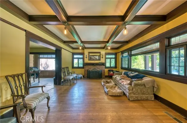 Monrovia, CA 91016,208 Highland Place