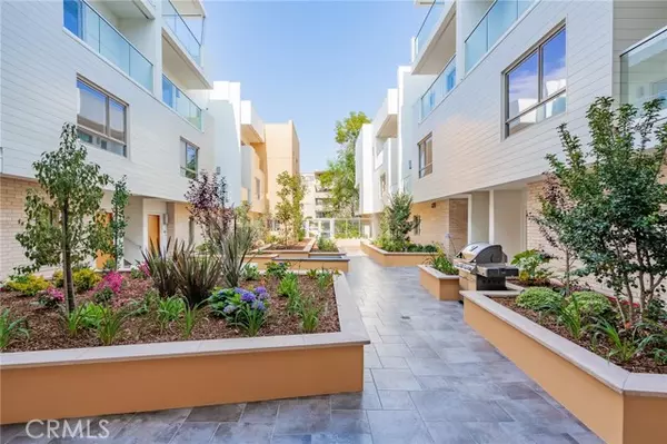 Pasadena, CA 91106,137 S Wilson Avenue #107