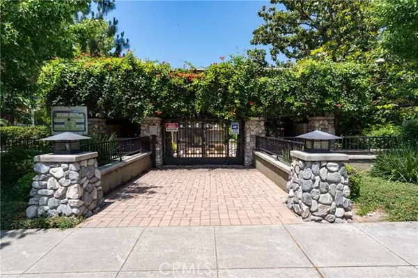 Pasadena, CA 91103,1709 N Fair Oaks Avenue #118