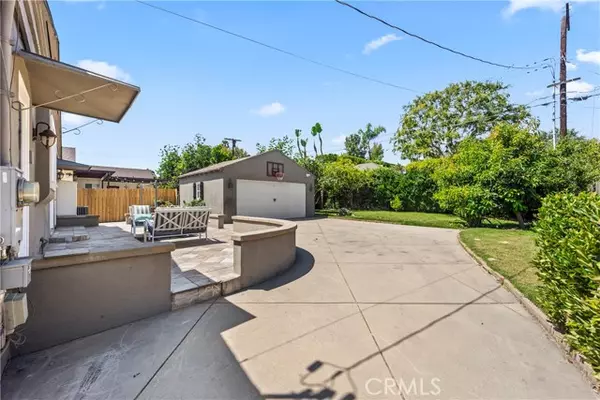 Pasadena, CA 91107,2205 Las Lunas Street