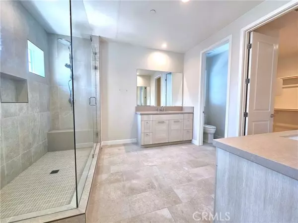 Lake Forest (el Toro), CA 92630,310 Brackens