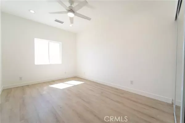 Desert Hot Springs, CA 92240,9453 Calle Fundador #1