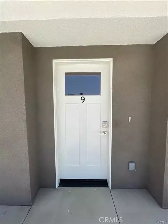 Arcadia, CA 91006,4251 E Live Oak Ave #9