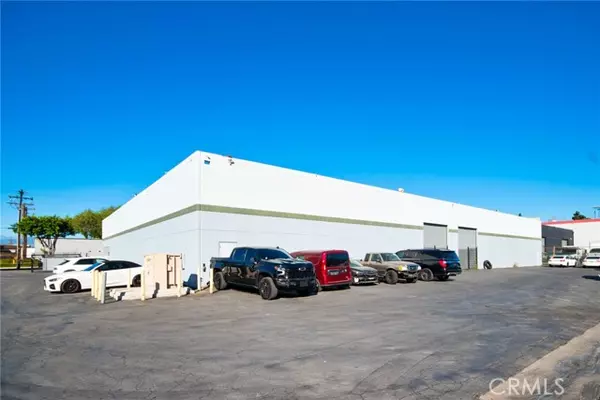 Bell Gardens, CA 90201,6848 Suva