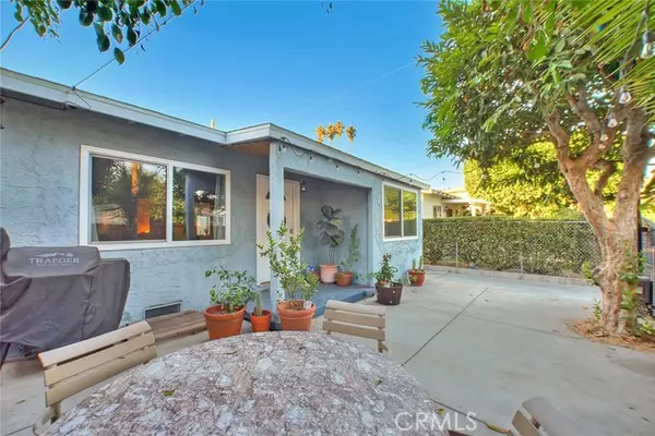 Los Angeles, CA 90065,2615 Maceo