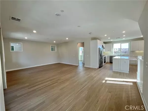 Lake Forest (el Toro), CA 92630,545 Catalonia