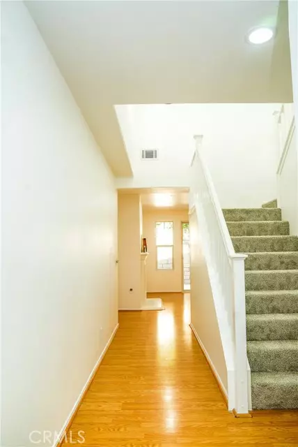 Monrovia, CA 91016,214 Violet Avenue #E