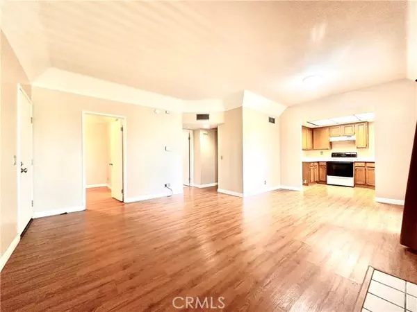 Diamond Bar, CA 91765,22749 Lakeway Drive #375