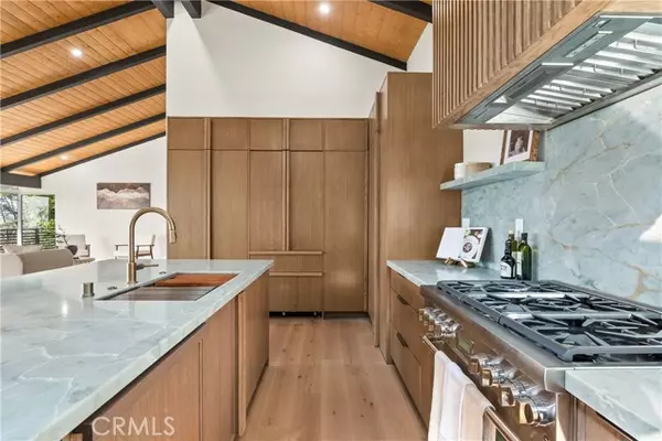 South Pasadena, CA 91030,701 La Portada