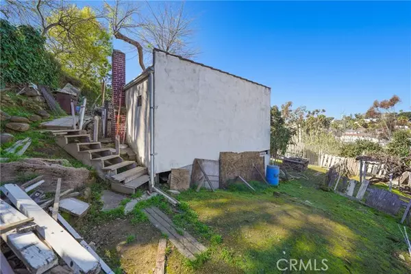 Los Angeles, CA 90039,2149 Fargo Street