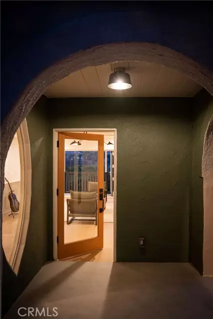 Los Angeles, CA 90041,1321 Wildwood Drive