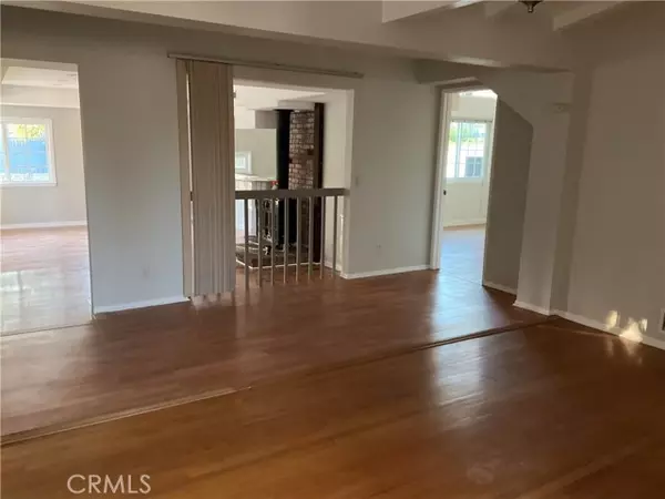 Arcadia, CA 91006,1227 Highland Oaks Drive