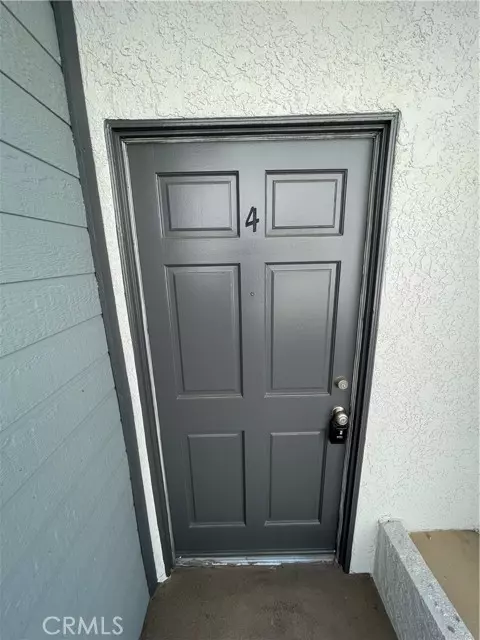 Glendale, CA 91206,621 N Kenwood Street #4