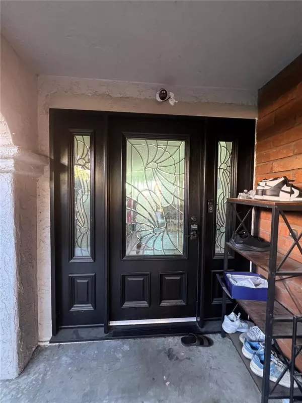 Montebello, CA 90640,1323 W Lincoln