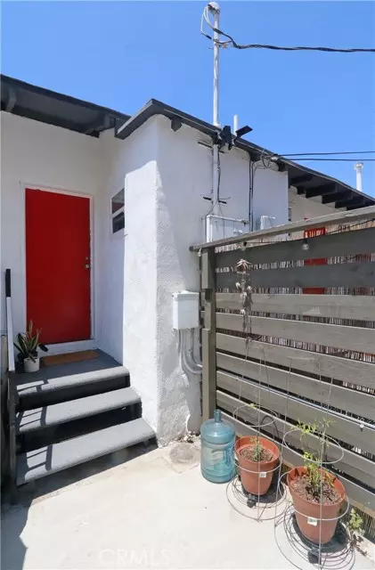 Los Angeles, CA 90042,309 N Avenue 50