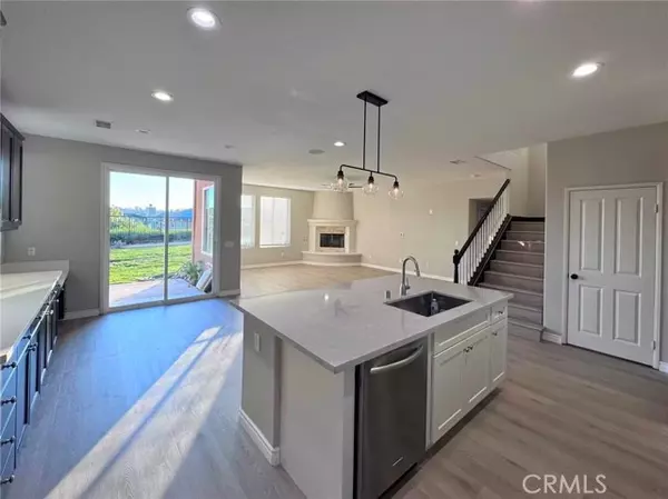 Santa Clarita, CA 91350,19738 Castille Lane