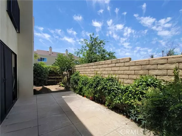 Reseda (los Angeles), CA 91335,7331 Tampa Avenue