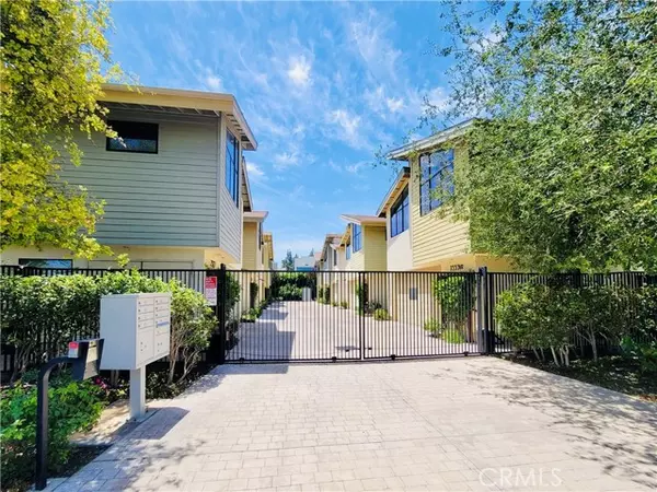 Reseda (los Angeles), CA 91335,7331 Tampa Avenue