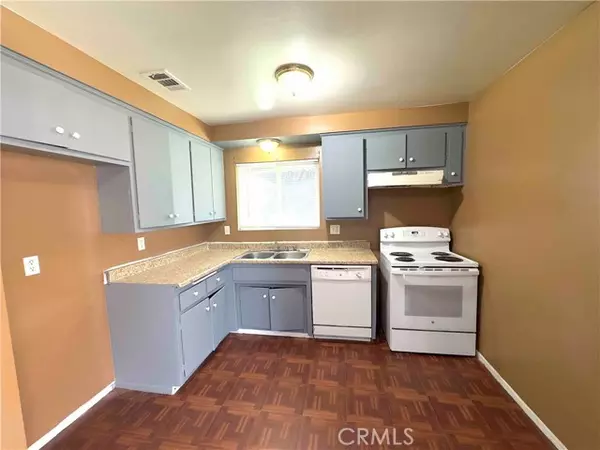 Rialto, CA 92376,202 E Jackson #B