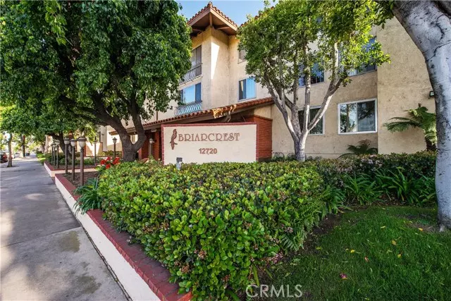 12720 Burbank Boulevard #207, Valley Village, CA 91607