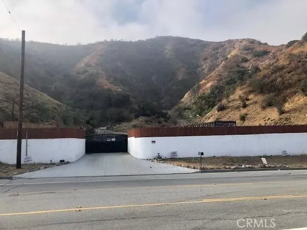 8940 La Tuna Road, Sun Valley (los Angeles), CA 91352