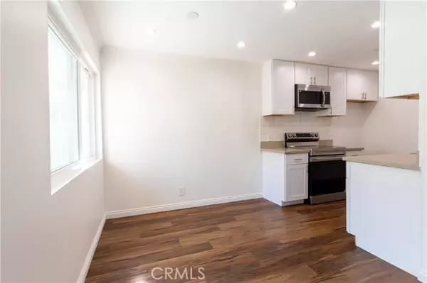 Glendale, CA 91206,121 Sinclair Avenue #120