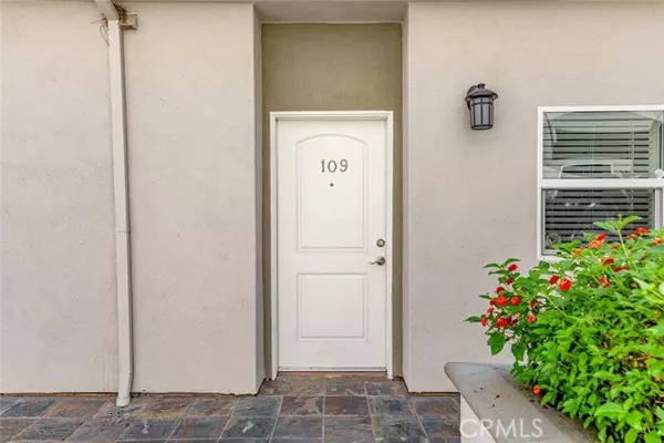 Valley Village, CA 91607,12010 Magnolia Boulevard #109