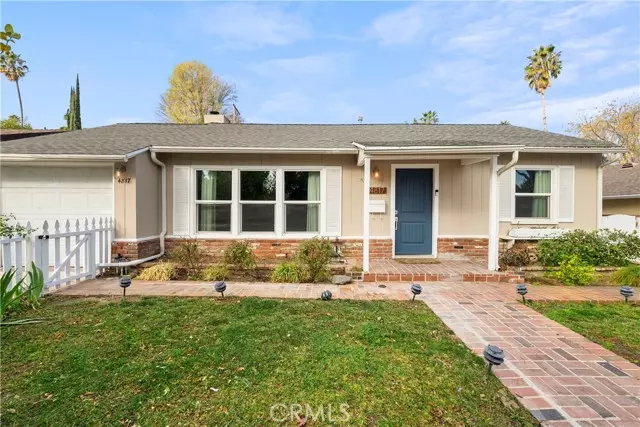 4817 Lindley Avenue, Tarzana (los Angeles), CA 91356