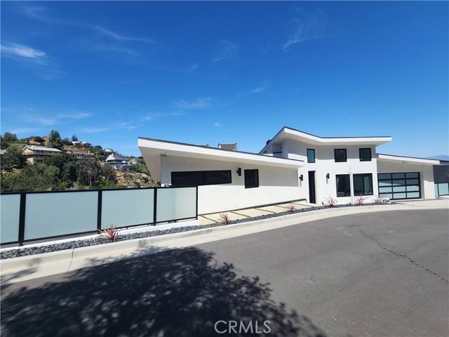 West Hills (los Angeles), CA 91304,8366 Hillcroft Drive
