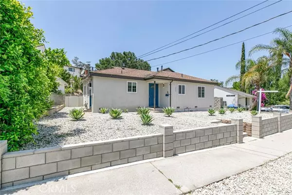 10347 Newhome Avenue, Sunland (los Angeles), CA 91040