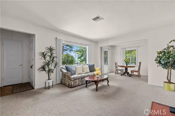 Burbank, CA 91504,2505 North Keystone Street