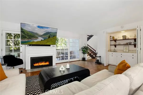Sherman Oaks, CA 91401,5327 Coldwater Canyon Avenue #D