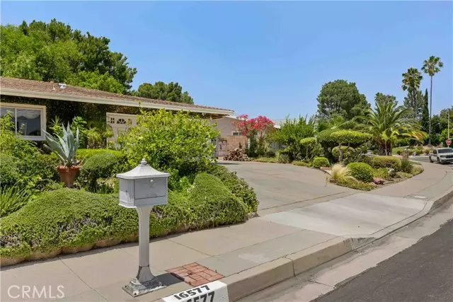 Granada Hills (los Angeles), CA 91344,16577 Knollwood Drive