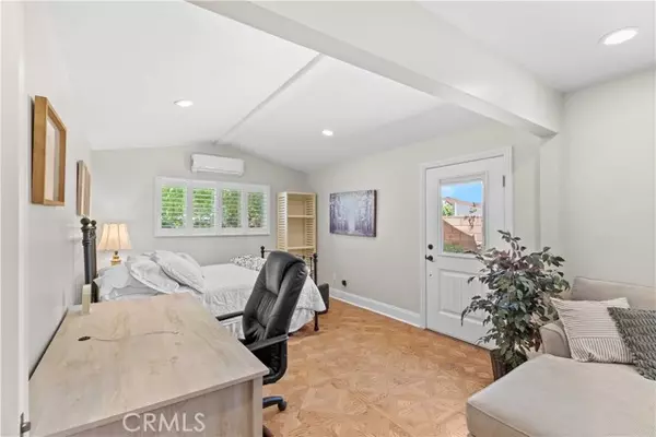 Granada Hills (los Angeles), CA 91344,16577 Knollwood Drive