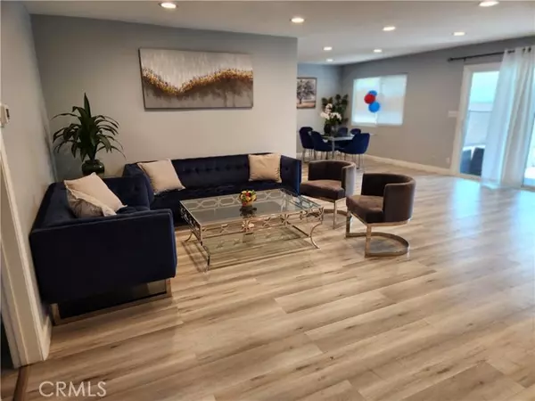 North Hollywood (los Angeles), CA 91605,7847 Goodland Avenue