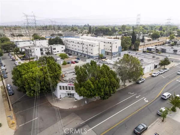 North Hollywood (los Angeles), CA 91601,10523 Burbank Boulevard