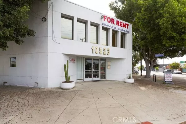 North Hollywood (los Angeles), CA 91601,10523 Burbank Boulevard