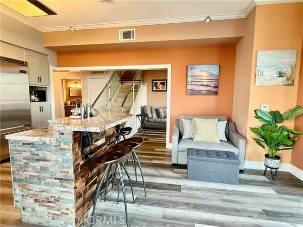 Long Beach, CA 90802,488 E Ocean Boulevard #P2