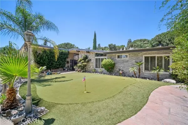 Granada Hills (los Angeles), CA 91344,16857 Colven Road