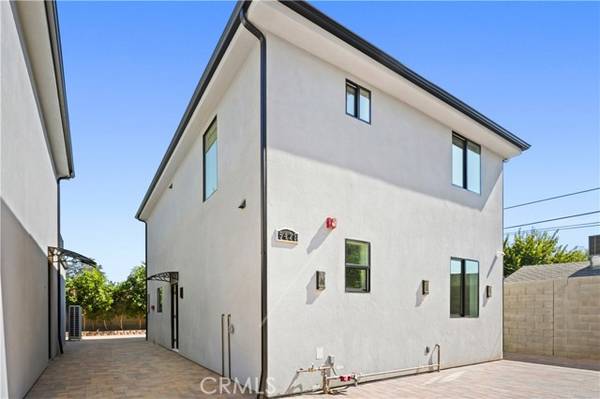 5428 Calhoun Avenue, Sherman Oaks, CA 91401