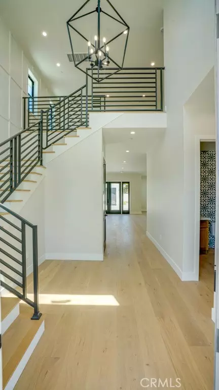 Encino (los Angeles), CA 91316,6250 Lindley Avenue