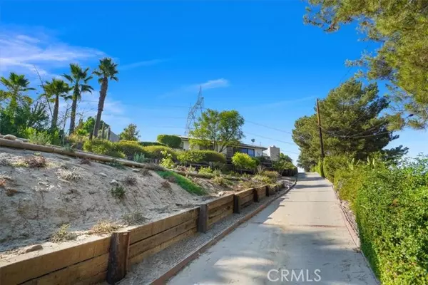 Burbank, CA 91040,10557 Mahoney Drive