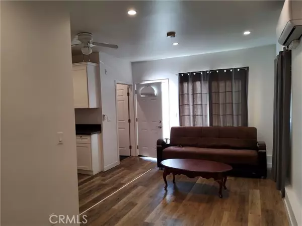 10710 Helendale Avenue, Tujunga (los Angeles), CA 91042