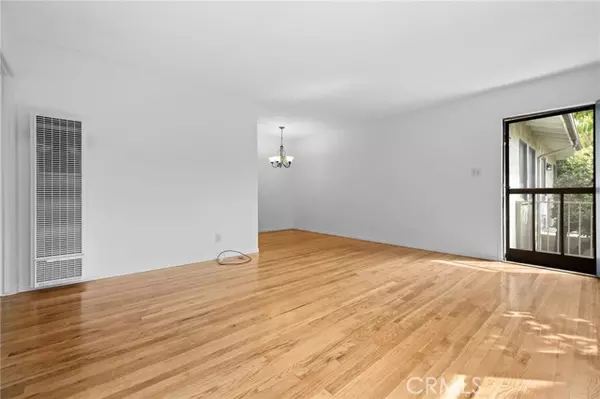 Burbank, CA 91505,675 N Rosemary Lane