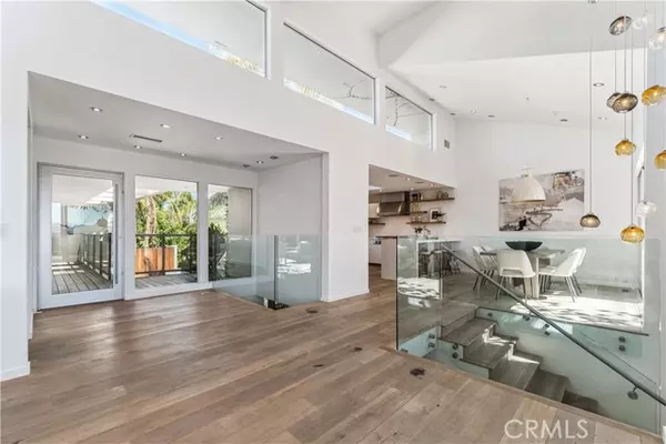 Beverly Hills, CA 90210,1619 Tower Grove Drive
