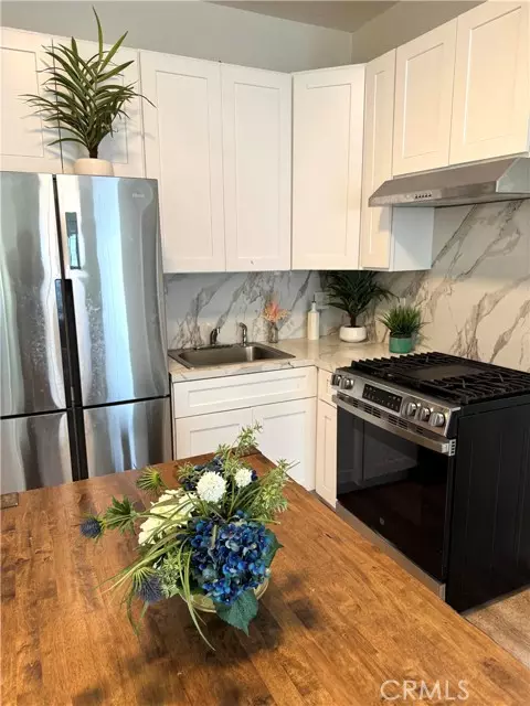 Los Angeles, CA 90026,315 N Alvarado Street