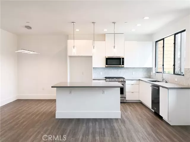 La Crescenta, CA 91214,4201 Pennsylvania Avenue