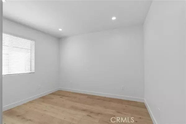 Granada Hills (los Angeles), CA 91344,11140 Woodley Avenue #1/2